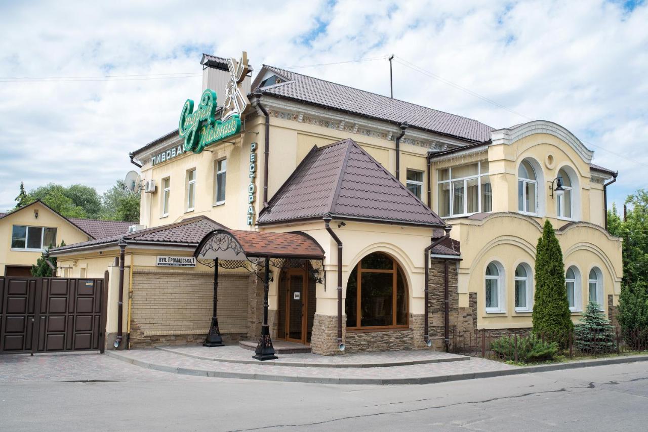 Restoran-Hotel Stariy Melnik Poltava Exterior photo